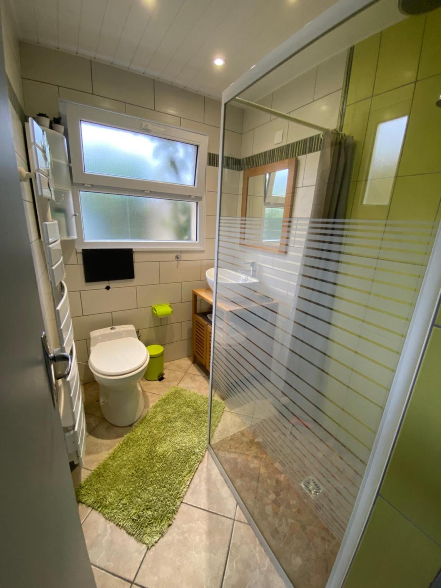 La Maison Des Vacances Chez Genevieve & Norbert 6 A 8 Personnes レ・サ​​ーブル・ドロンヌ エクステリア 写真