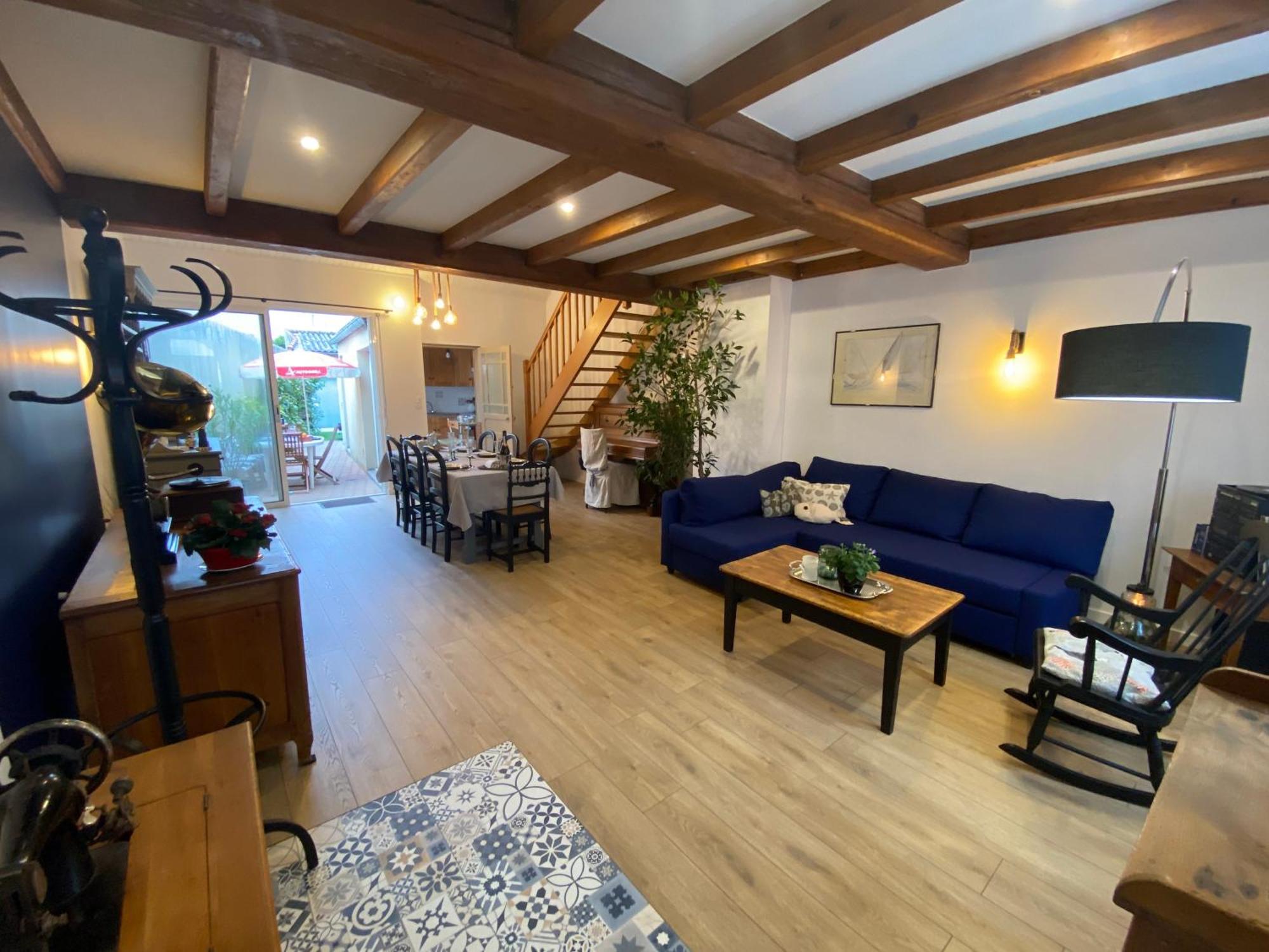 La Maison Des Vacances Chez Genevieve & Norbert 6 A 8 Personnes レ・サ​​ーブル・ドロンヌ エクステリア 写真